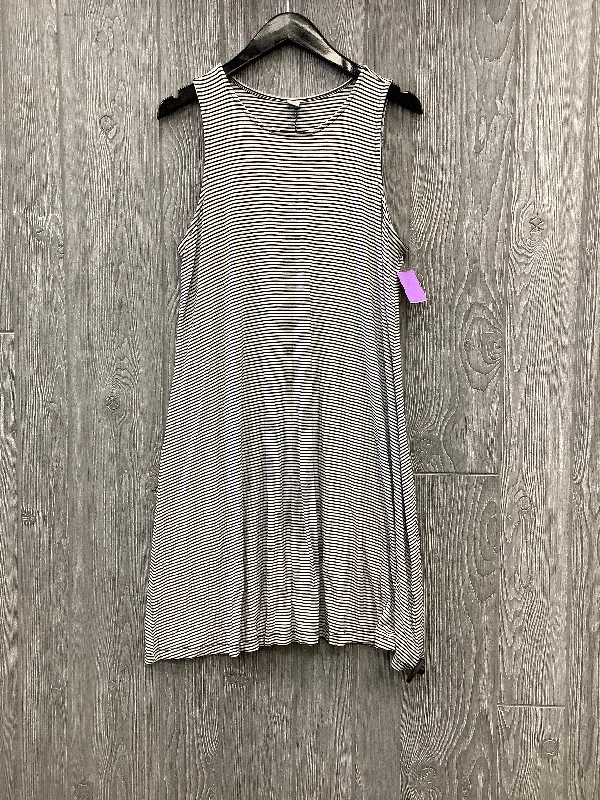 Striped Pattern Dress Casual Midi Old Navy, Size L