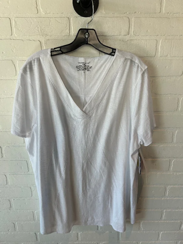 Top Short Sleeve By West Bound In White, Size: 2x