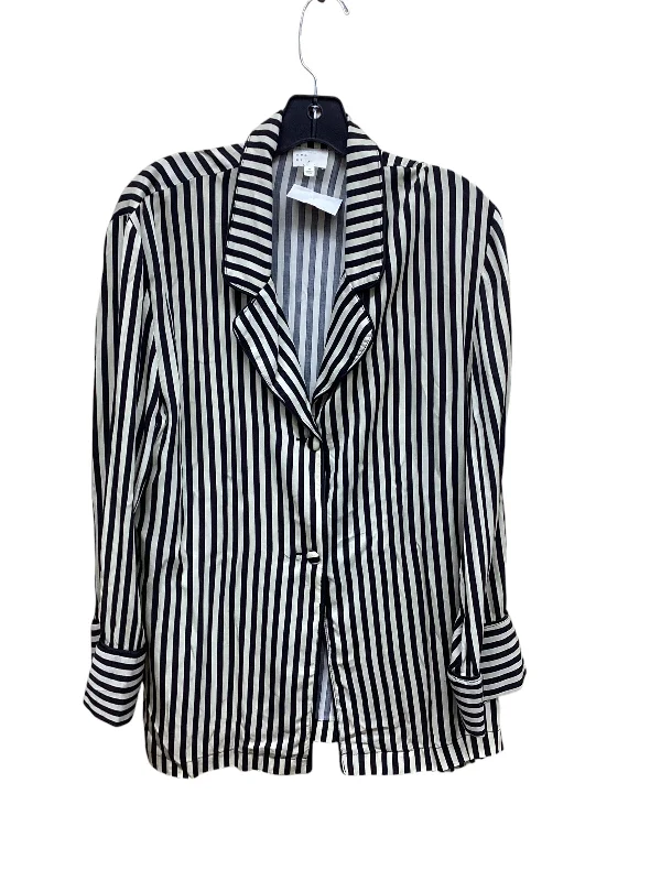 Top Long Sleeve By Clothes Mentor In Striped Pattern, Size: M